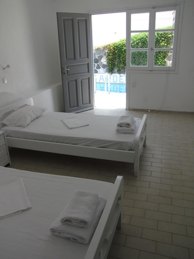 Villa Garden Fira  Exterior photo